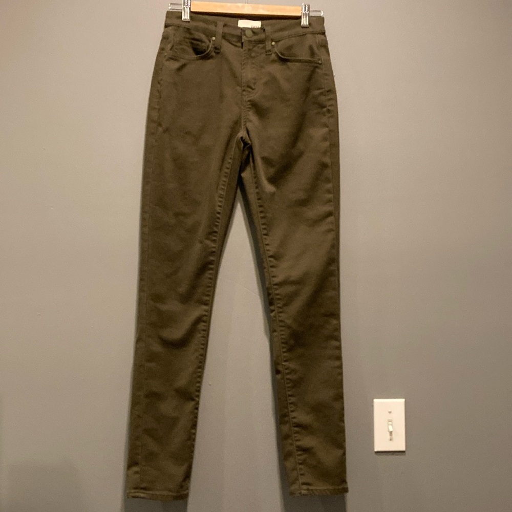 Men's Classic Olive Chinos